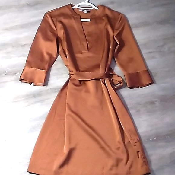 H&M dress - Picture 1 of 3